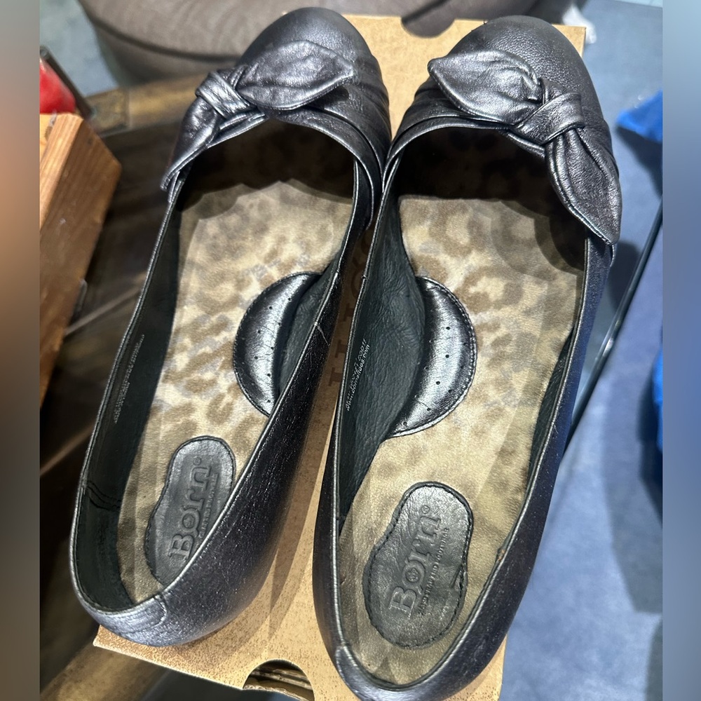 Born Pewter Leather Flats Size 9.5